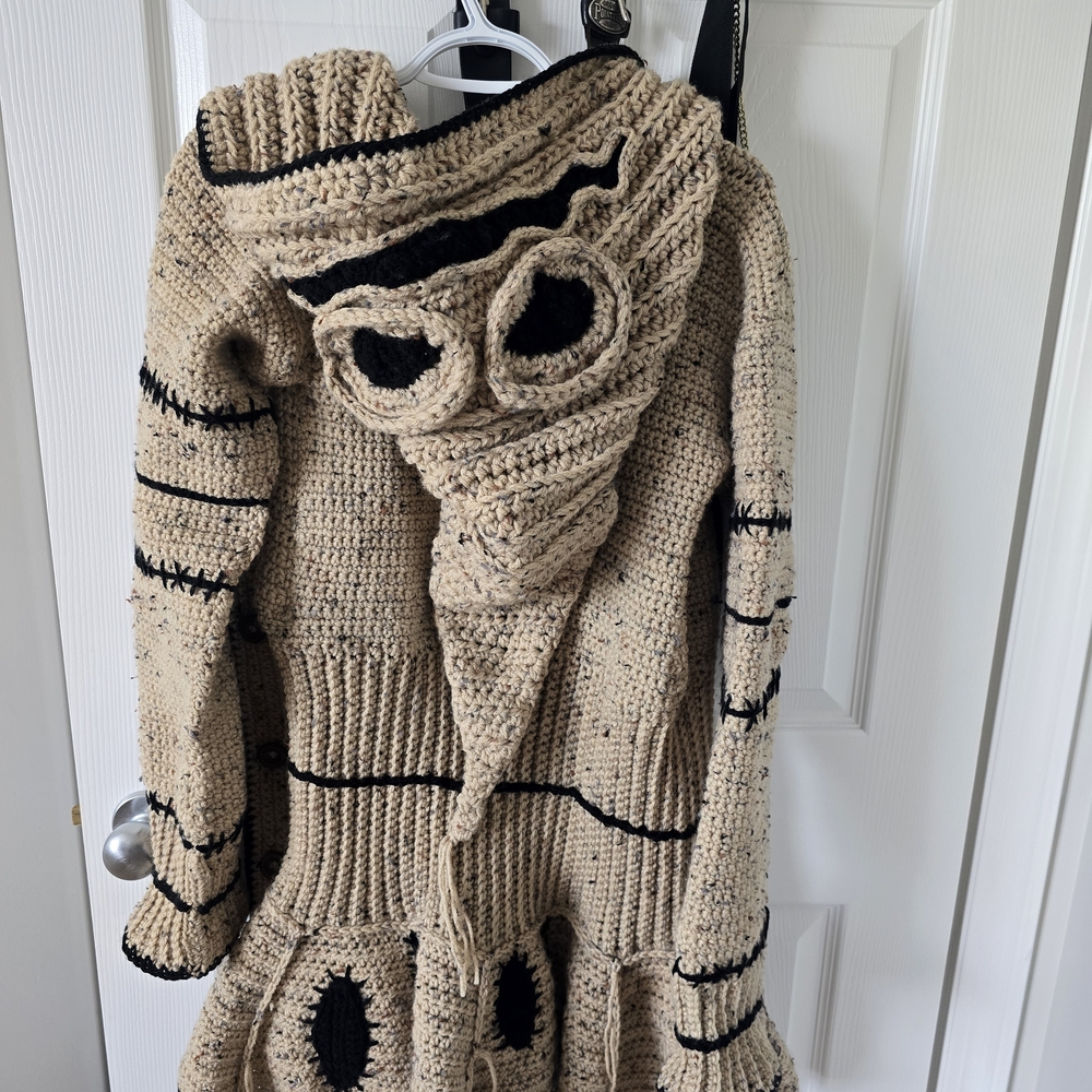 Oggie Boogie Handmadd Beige and Black Women Sweater